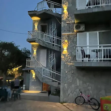 Vesper Fogadó Órmos Prínou